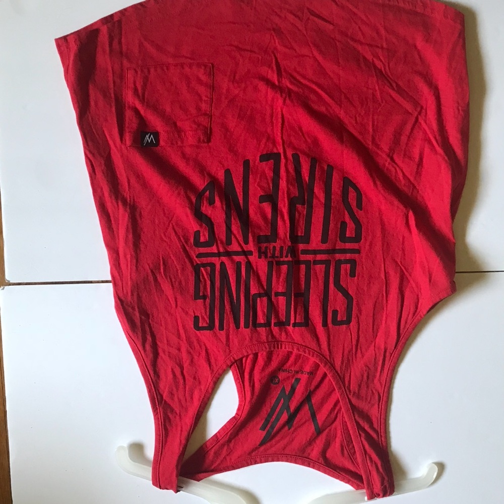 🛍 Sleeping with sirens tank top